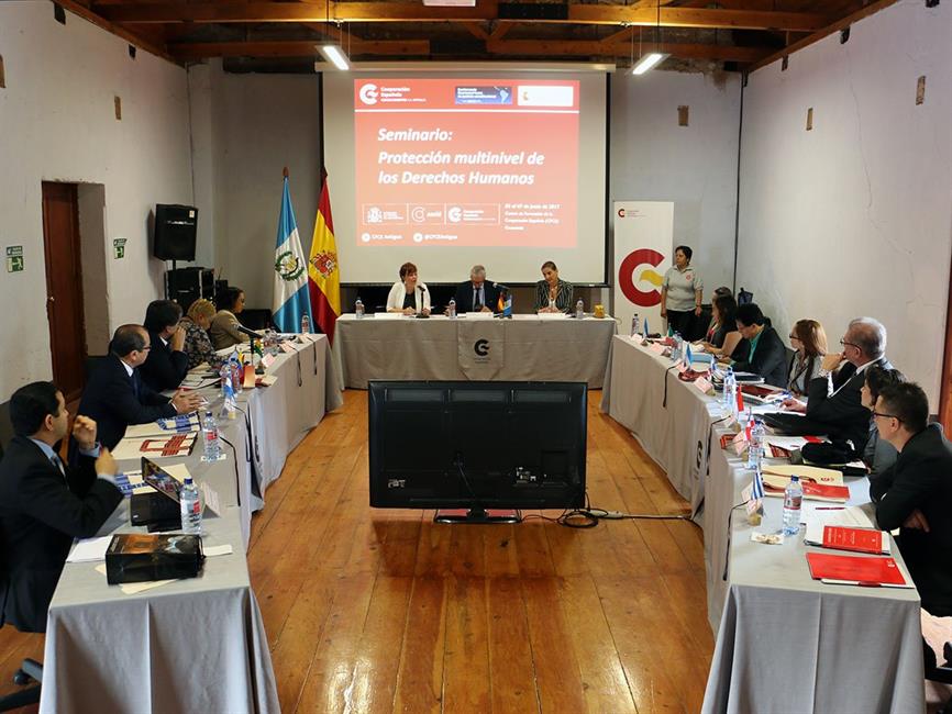 Asistentes al encuentro